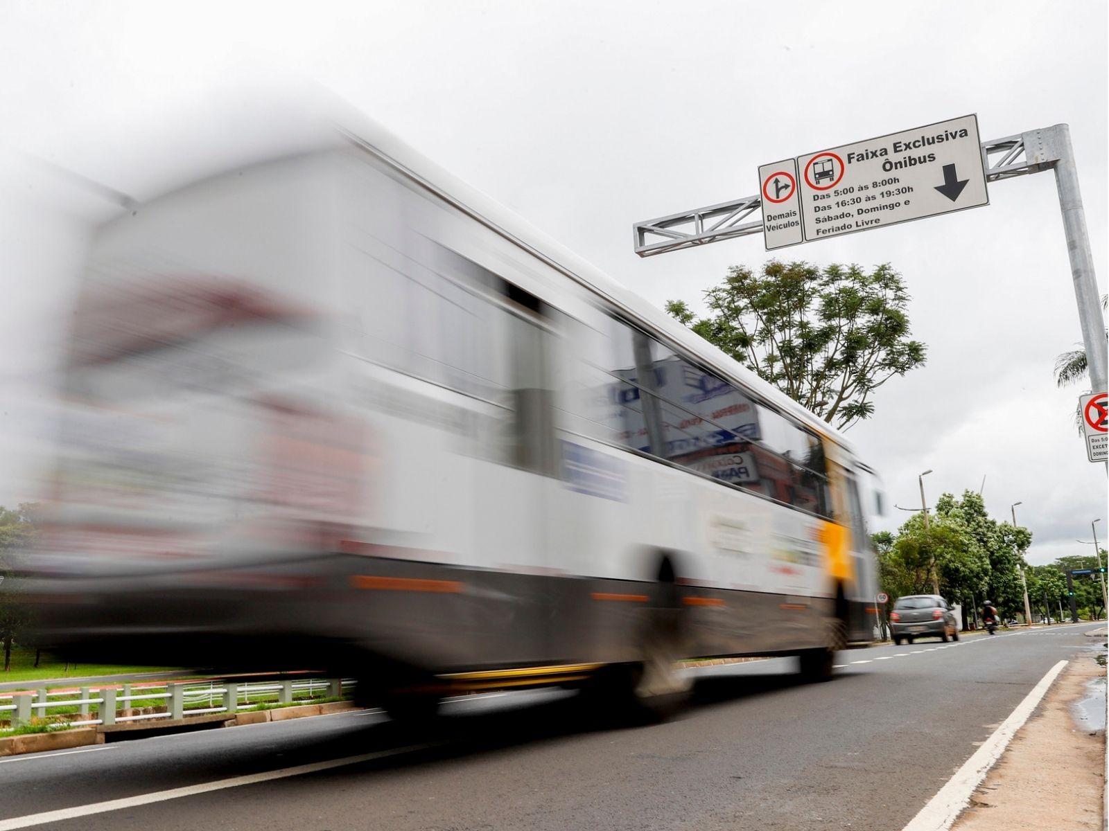 Transporte por ônibus fica mais caro enquanto produtividade segue em baixa
