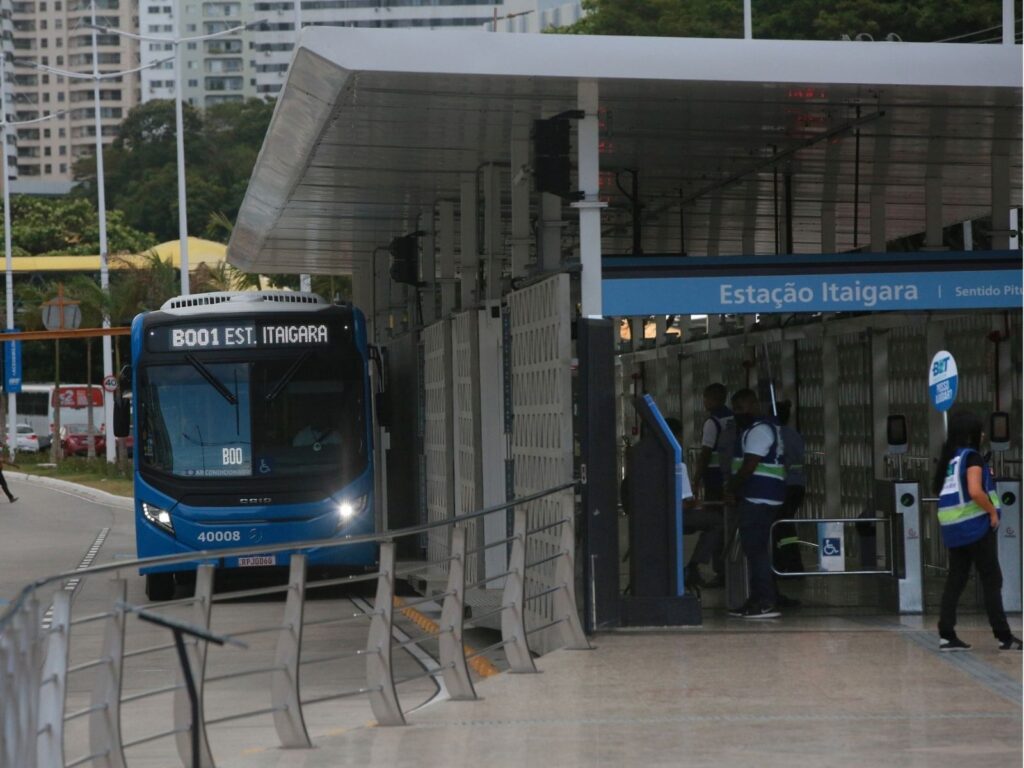 BRT Salvador completa quatro anos com média de 95 mil passageiros por dia