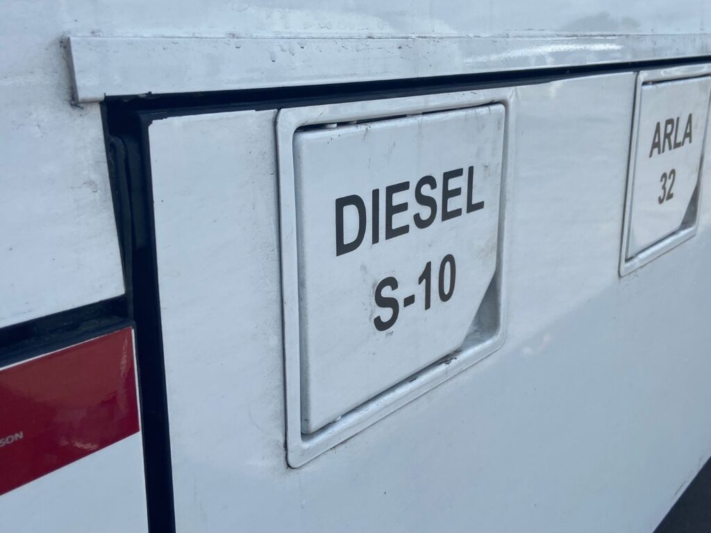 Refinarias privadas estudam ir à Justiça contra subsídio ao diesel importado
