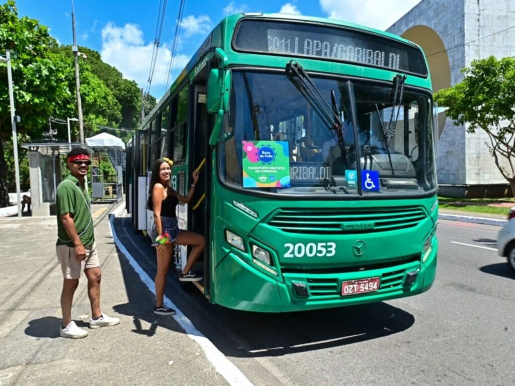 Secretário diz que TSE não exigiu 100% da frota de ônibus em Salvador